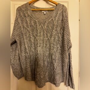 Cozy women’s grey sweater size Large perfect for layering